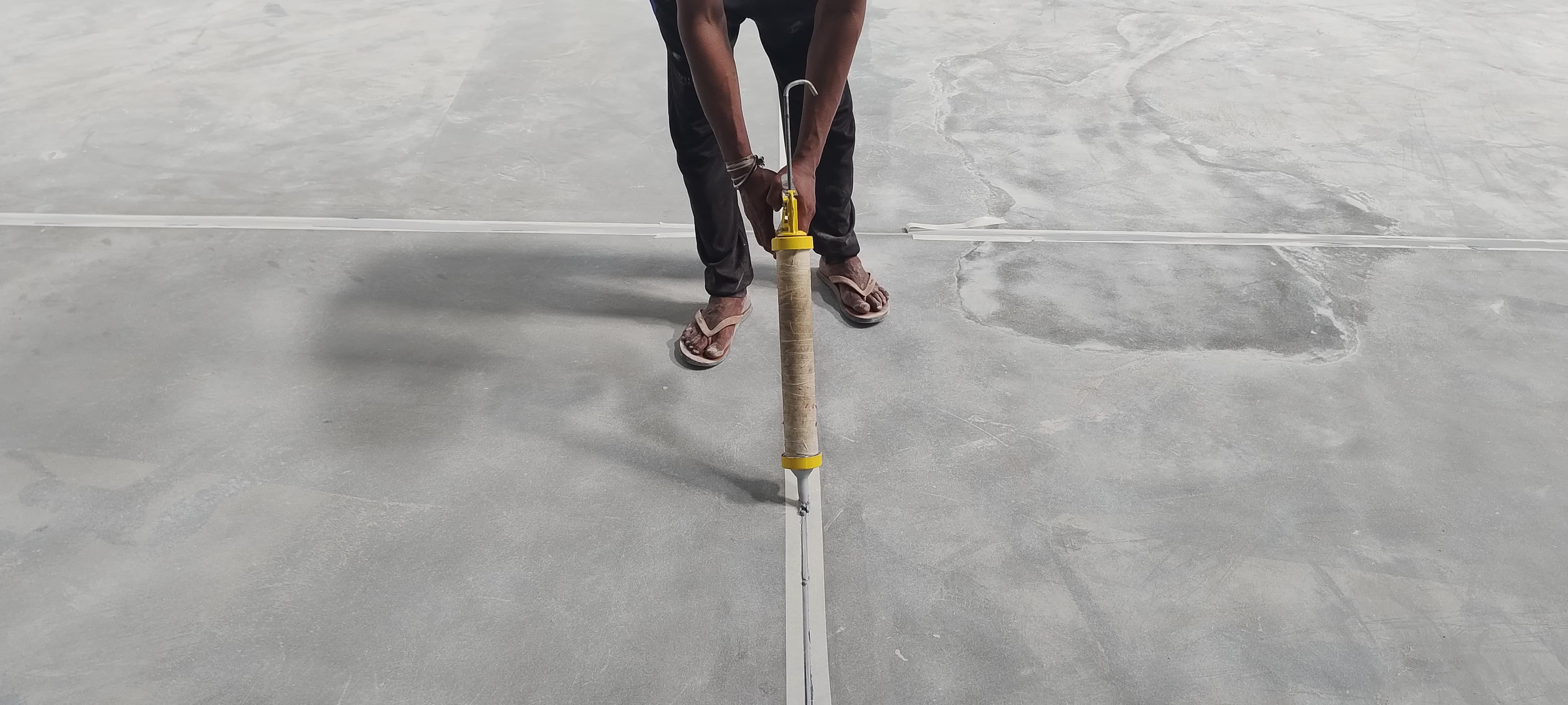 Role of groove filling in Laser screed Concrete flooring1.jpg